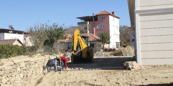 Düğün Salonlarının Çevre Düzenlemesi Yapılıyor