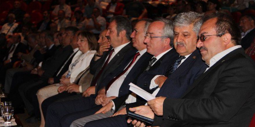 Atatürk Üniversitesi Rektörünü Seçiyor