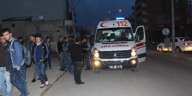 Motosiklet Yaşlı Adama Çarpıp Kaçtı: 1 Yaralı