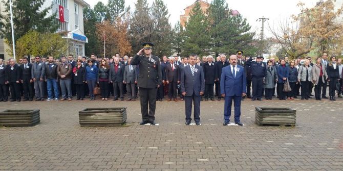 Banaz, Ata’sına Özlem Ve Saygısını Gösterdi