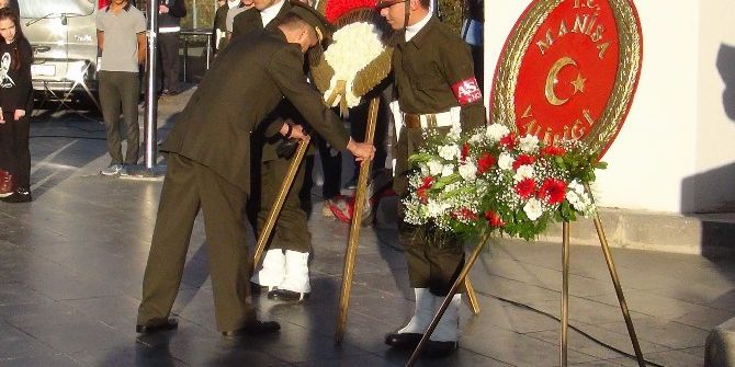 Manisa’da 10 Kasım Atatürk’ü Anma Töreni