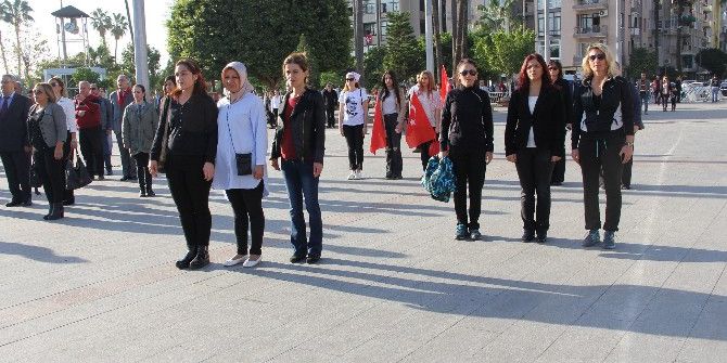 Mersin’de Atatürk İçin Saat 09.05’te Hayat Durdu
