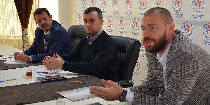 Tesis Amirlerine It Bilgilendirmesi