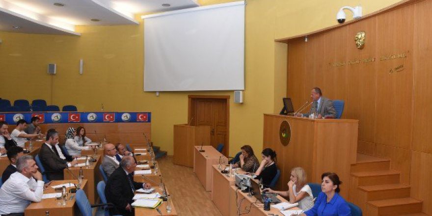 Kapalı Pazaryeri Meclisin Gündemine Geldi