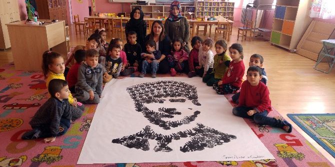 El İzleriyle, Atatürk Portresi Yaptılar