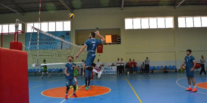 Kula Belediyespor Evinde Set Vermedi