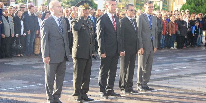 Edremit’te 10 Kasım Atatürk’ü Anma Töreni