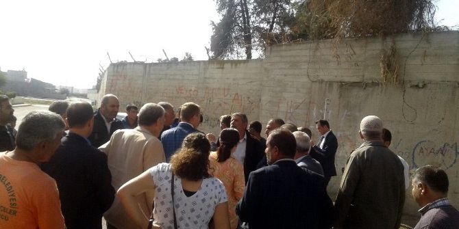 Akdeniz Belediyesi Eş Başkanları Mahalle Ziyaretlerini Sürdürüyor