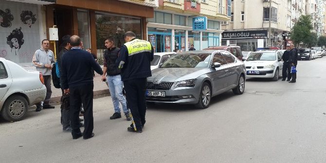 Otomobilin Çarptı Çocuk Yaralandı