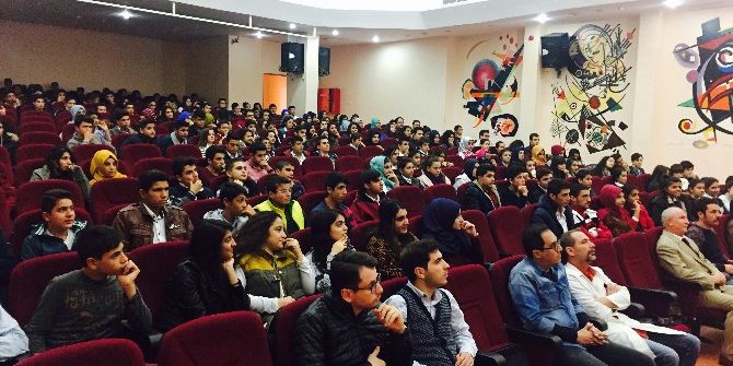 Şanlıurfa’da “Gençlik” Konulu Konferanslar Yapılıyor