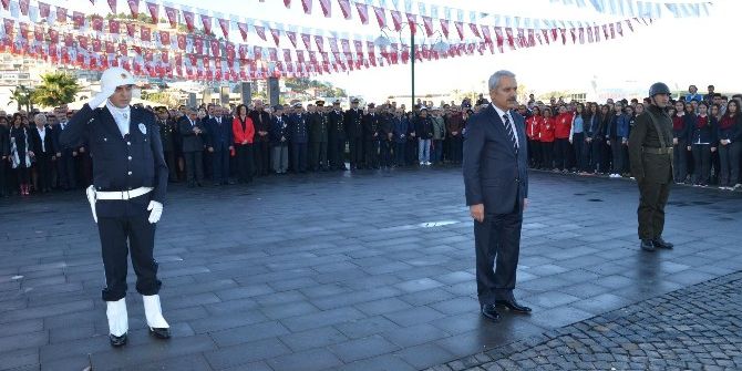 Ulu Önder Mustafa Kemal Atatürk Kuşadası’nda Anıldı