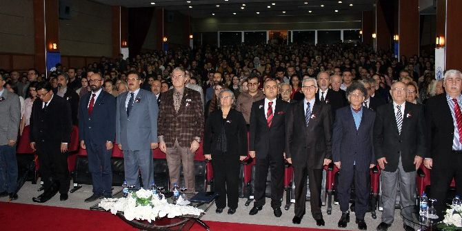 İaü’de Atatürk’ü Anma Töreni Düzenlendi