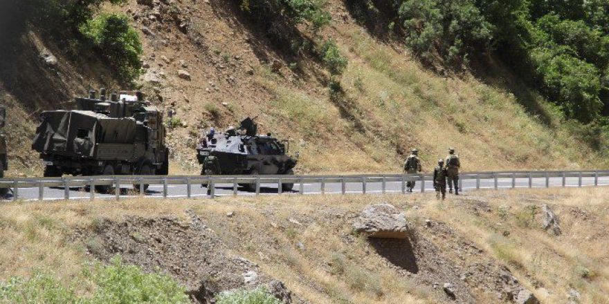 Pkk’lıların Taciz Ateşine, Güvenlik Güçleri Anında Karşılık Verdi