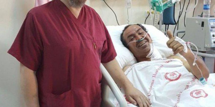 Tıkalı Şah Damarı, Hastayı Uyutmadan Açtılar