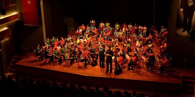 “İki Elin Sesi Var" Mustafa Kemal İçin Sahne Aldı