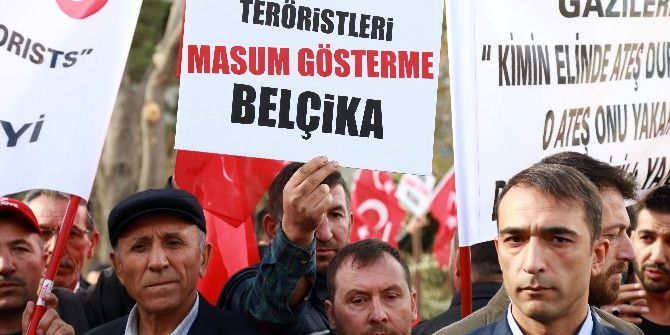 Şehit Aileleri Ve Gazilerden Belçika’ya Siyah Çelenkli Protesto