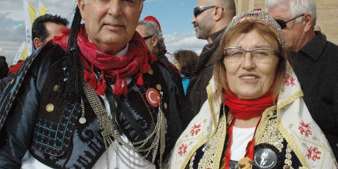 Ata’nın Mozolesine Çiçekler Zübeyde Anne’den Geldi