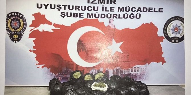 İzmir’e Bir Tonun Üzerinde Uyuşturucu Getiren Şebeke Çökertildi
