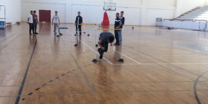 Dinar’da Polis Ve Astsubay Adayları İçin Fizik Yeterlilik Parkuru Hazırlandı