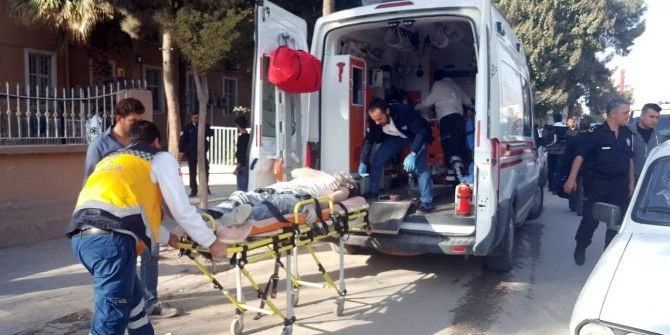 Üzerine Benzin Döküp Kendini Yaktı