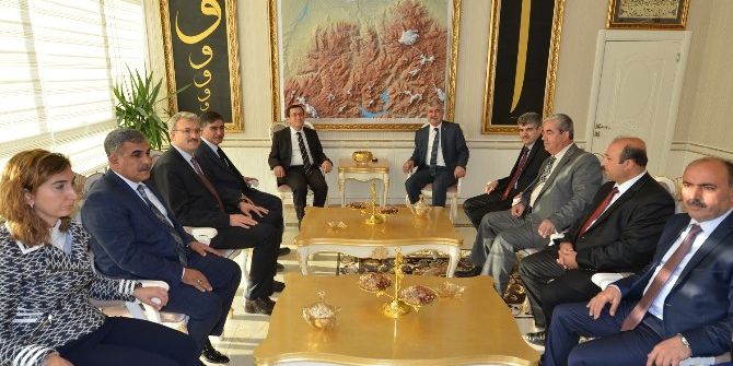 Rektör Kızılay, Belediye Başkanı Hacı Uğur Polat’ı Ziyaret Etti