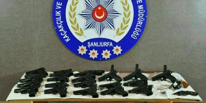 Otomobilden Cephanelik Çıktı