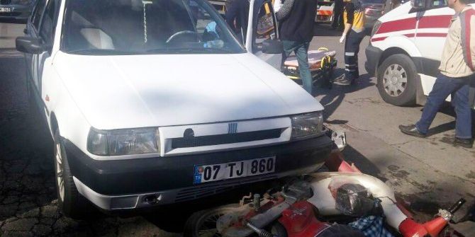 Otomobil İle Motosiklet Çarpıştı: 1 Yaralı