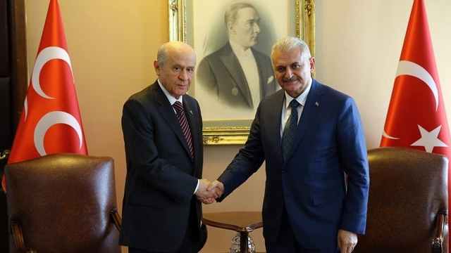 Bahçeli'den Başkanlık ve Yeni Anayasa Açıklaması