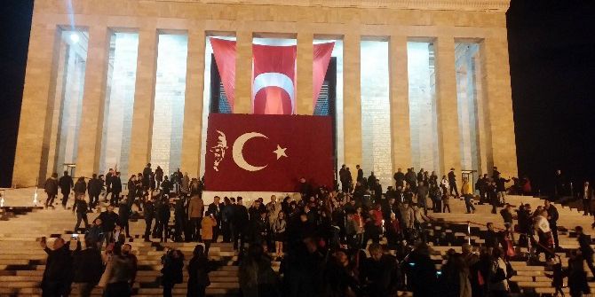 Anıtkabir’de 10 Kasım Ziyaretleri Gün Boyu Sürdü