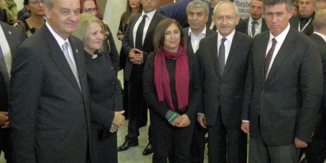 İlker Başbuğ’un Yazdığı “Mucize” Adlı Tiyatro Oyunu İzleyicisiyle Buluştu