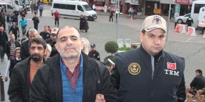 Bursa’da Terör Operasyonunda 15 Kişi Tutuklandı, 8 Hdp Ve Dbp Yöneticisi De Adliyeye Sevk Edildi