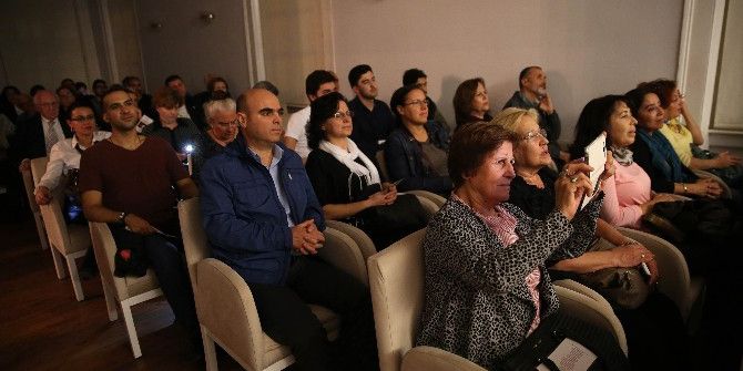 Ulu Önder, Buca Ve Bayraklı’da Sevdiği Şarkılarla Anıldı