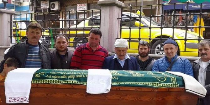 Zonguldak’taki Akrabalarının Cenazesinde Birlikte Saf Tutmuşlardı