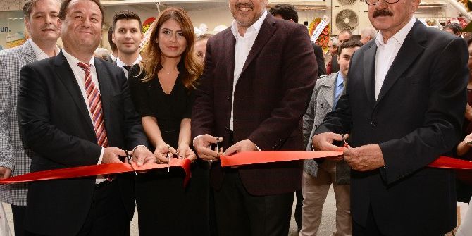 Genç Avukat Kendi Ofisini Açtı