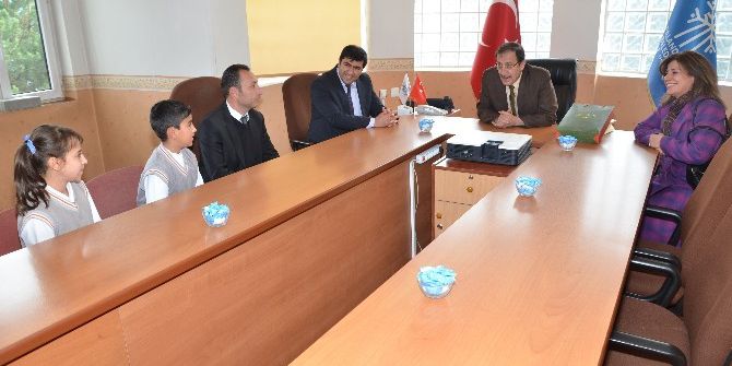 Eğitimci Başkan’dan Eğitime Destek