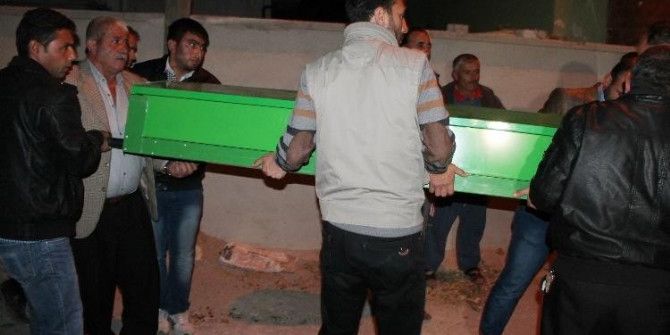 Soba Kurbanı Anne Ve Oğlu Yan Yana Defnedildi