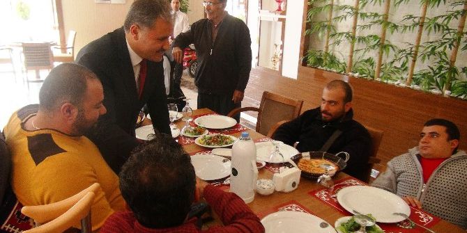 Çakır Ve Kahtalı Engellilerle Bir Araya Geldi