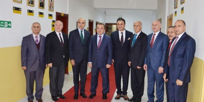 Yaşlılar Teknoloji İle Buluşuyor