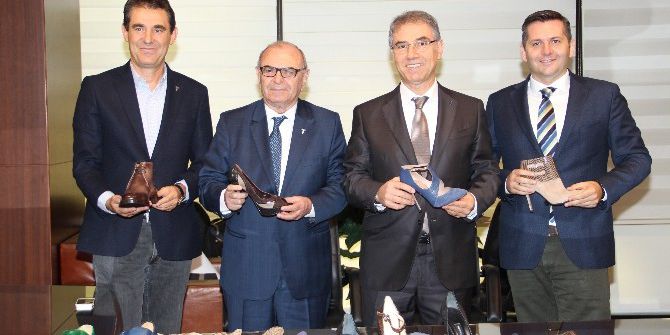 Eyüp Sevimli: "Deriler, Eti İçin Kesilen Hayvanlardan Elde Ediliyor"