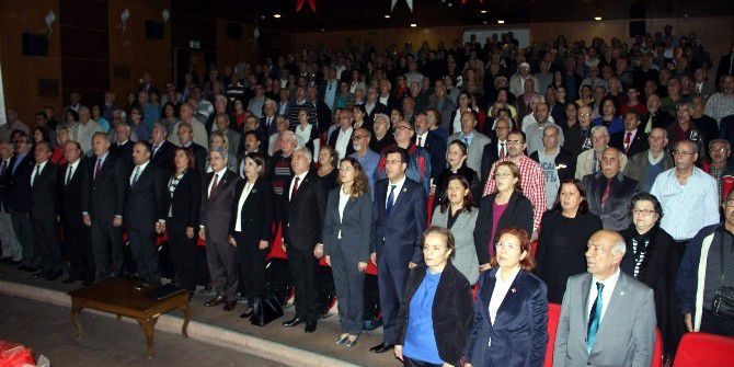 Chp’den ‘Atatürk Ve Cumhuriyet’ Konulu Panel