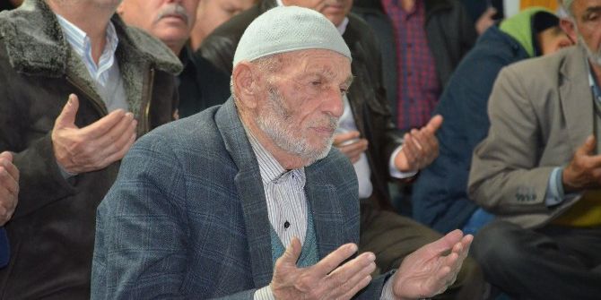 Atatürk Ve Silah Arkadaşları İçin Kur’an-ı Kerim Okutuldu