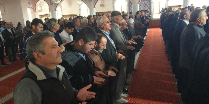 Kulu’da Cemaatten Yağmur Duası