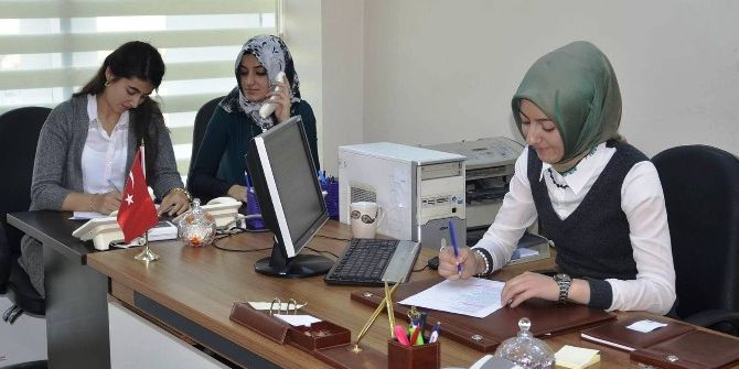 Erciş Belediyesi’nden Çağrı Hattı Ve Beyaz Masa Hizmeti