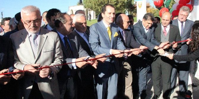 Fatih Erbakan, Karaman’da Babasının İsmini Taşıyan Parkın Açılışını Yaptı