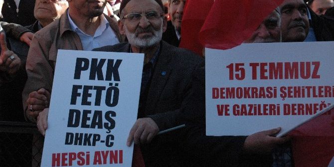 Şehit Ve Gazi Yakınlarından Fransa’ Ya Terör Protestosu