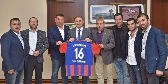 Mustafakemalpaşa’da Sporda Tesisleşme Hamlesi