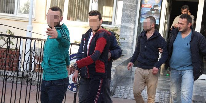 Cep Telefonu Gaspına 3 Gözaltı