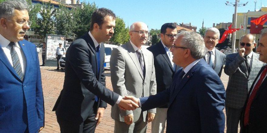 Vali Ahmet Hamdi Nayir İlk İlçe Ziyaretini Tavşanlı’ya Yaptı: Protokol Karşılamalarını Sevmiyorum