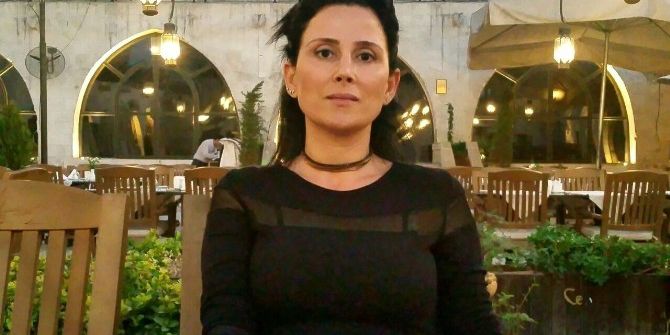 Diyarbakır’da Yaşananlara Şiirli Tepki