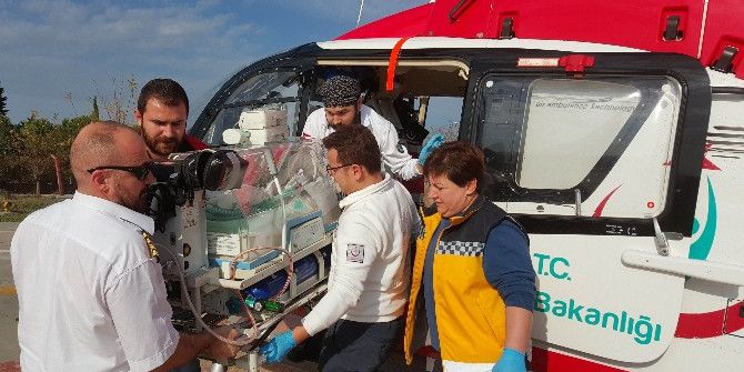7.5 Aylık Doğan Kalp Hastası 1 Günlük Bebeğin Yardımına Ambulans Helikopter Yetişti